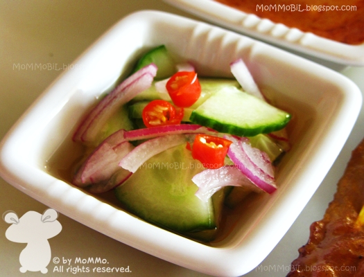 MoMMobiL: Klassische Thai Saté Spieße mit Schweinefleisch und Erdnusssauce