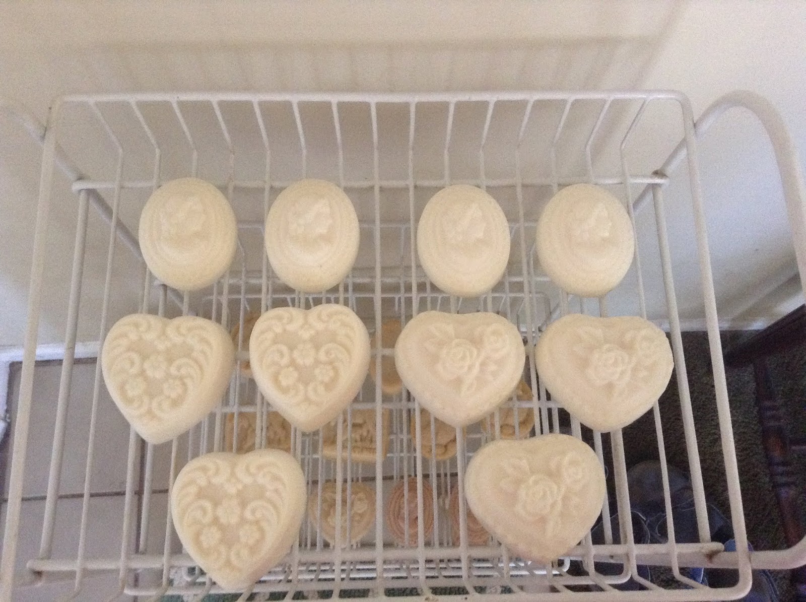 Yesterday I Made A Batch Of Coconut Oil Soap With 20 Superfat Love This Recipe It Creates Wonderful Creamy The Color Is Snowy White