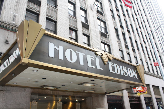 Vintage suburbia: Some great art deco New York hotels