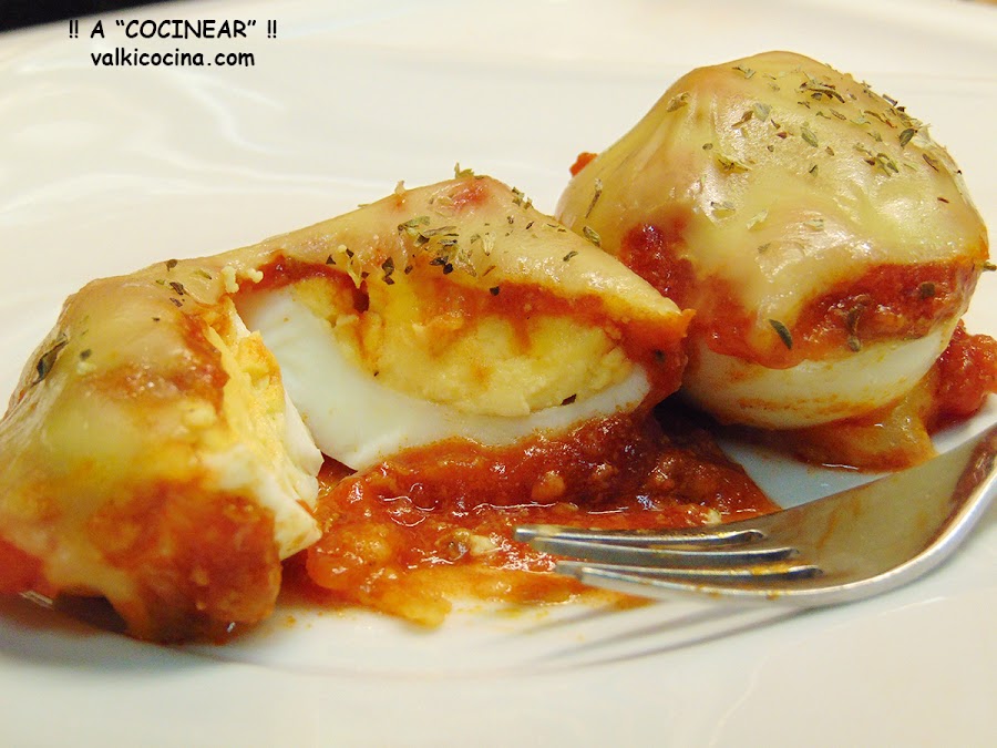 Huevos a la boloñesa