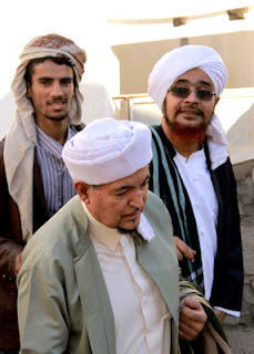 Habib Mundzir Al-Musawa Saat Jumpa Habib Umar bin Hafidz Habib Mundzir Al-Musawa Saat Jumpa Habib Umar bin Hafidz