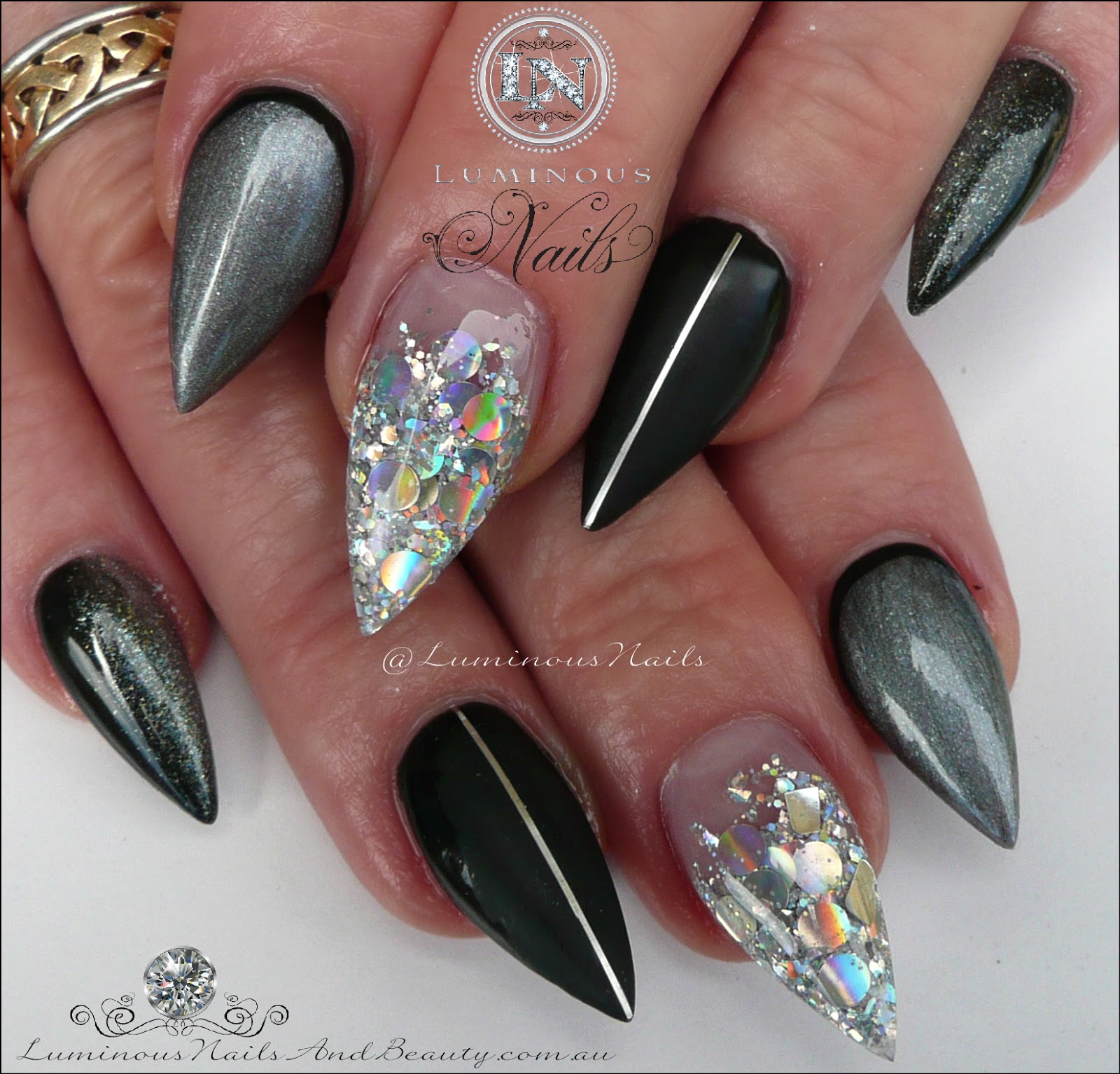 luminous nails: black, matt black, steel grey, ombre & silver