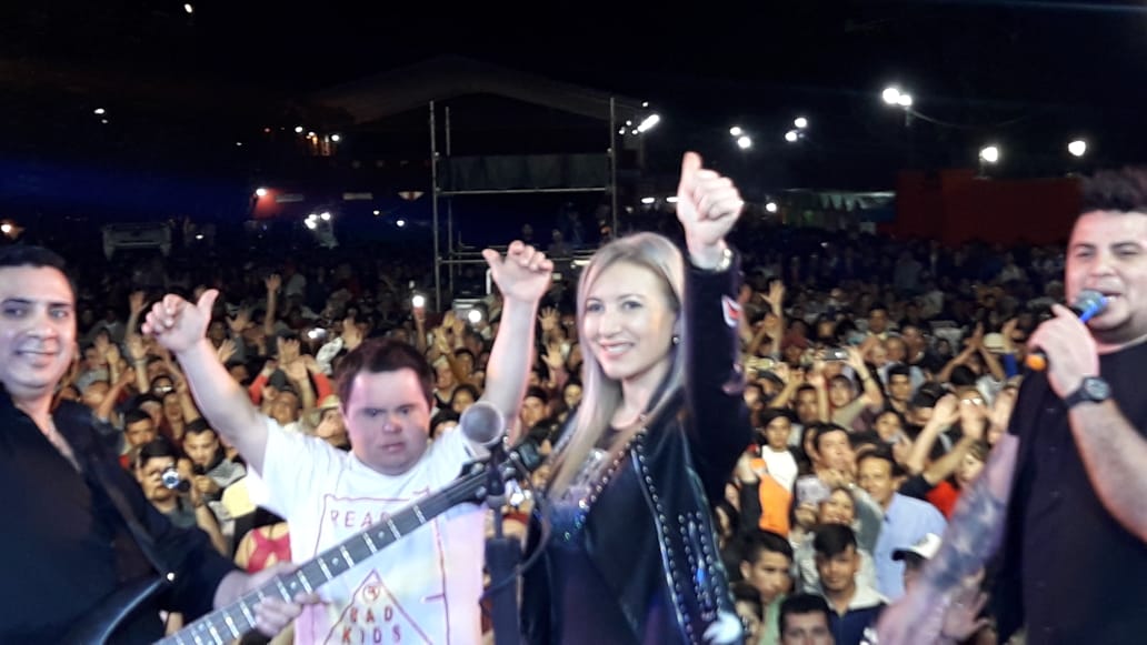 A pura tradición Villa Escolar celebro su cumpleaños número 84