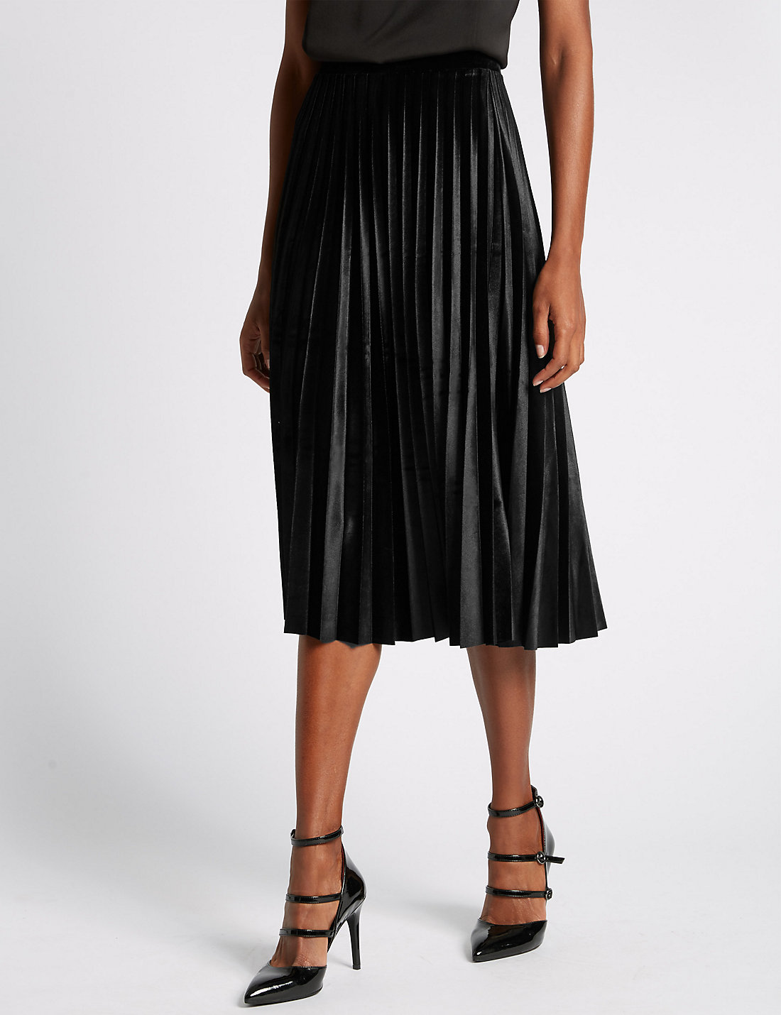 Satchel: M&S Velvet Pleated Skirt