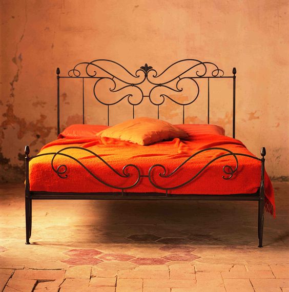 Wrought Iron Beds, Bedsteads and Bed Heads with Durable Bearings Lady