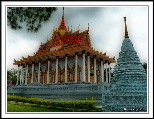 Khmer Pagoda - Cambodian Pagoda: Cambodian Pagoda Background