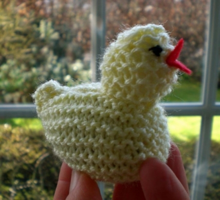 Free knitting patterns: knitted easter egg - Little Cotton Rabbits