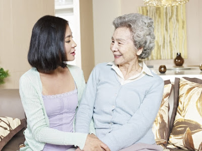 5 Cara Akur Dengan Ibu Mertua 5 Cara Akur Dengan Ibu Mertua