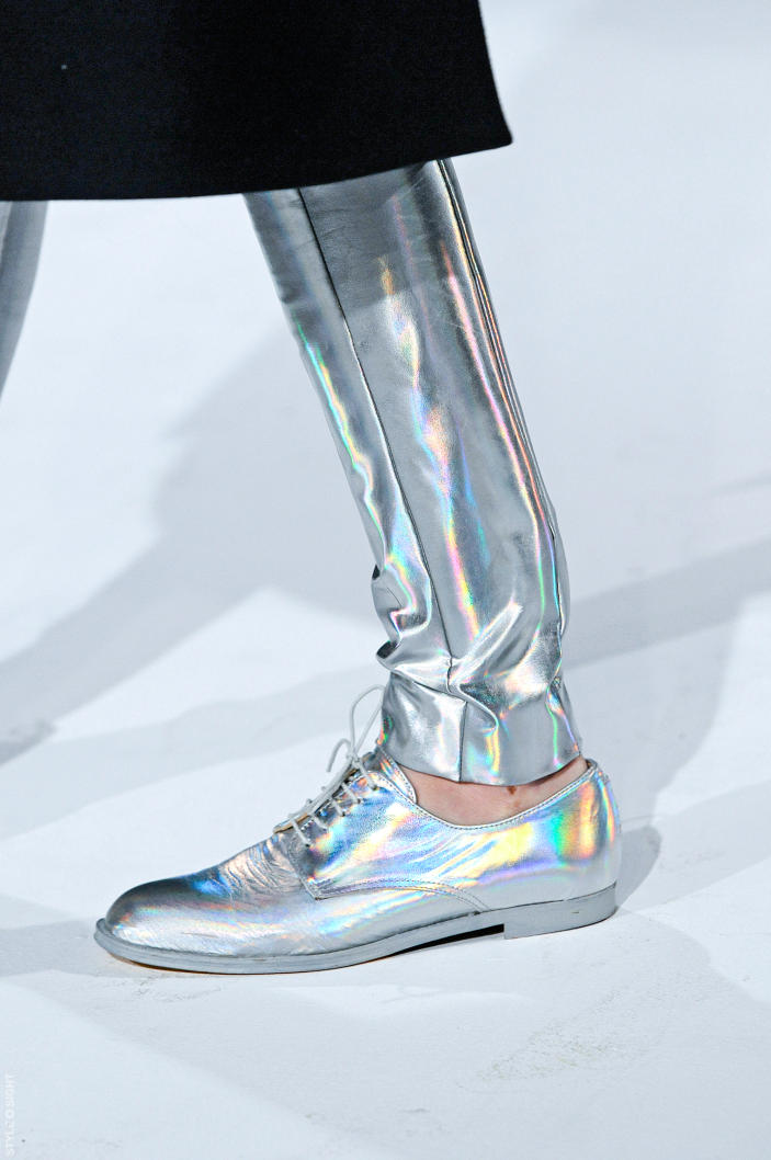 FASHION FUTURE: To Trend or Not to Trend? The Case of Hologram Jeans