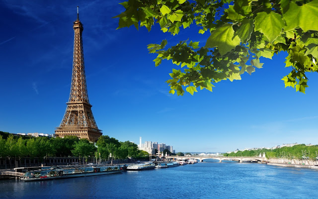 La Torre Eiffel en París, Francia Imagenes de Monumentos