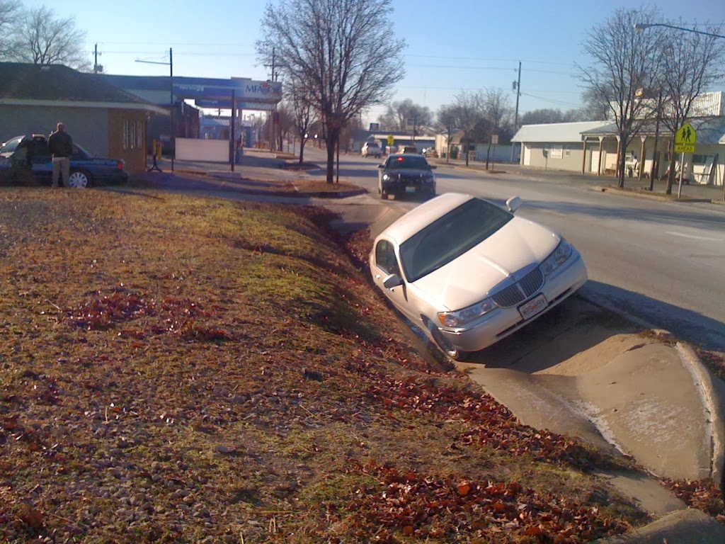 Mid America Live Minor Traffic Accident In Butler