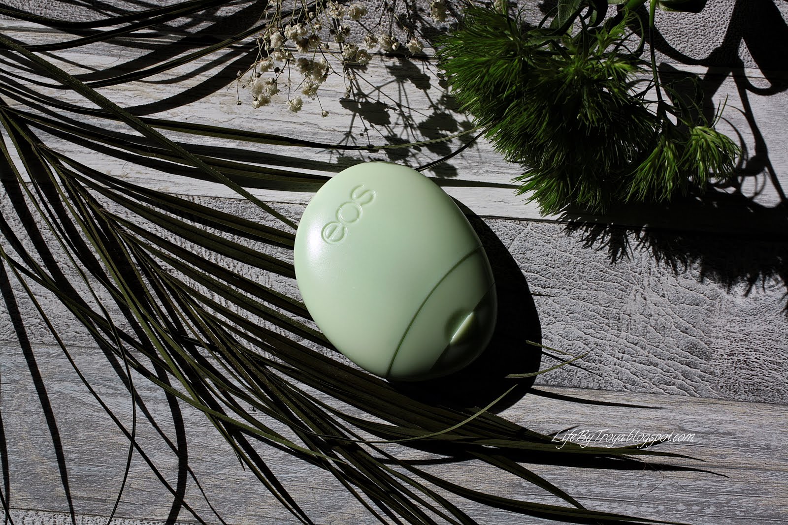 Review EOS Hand Lotion Cucumber Troya's Land