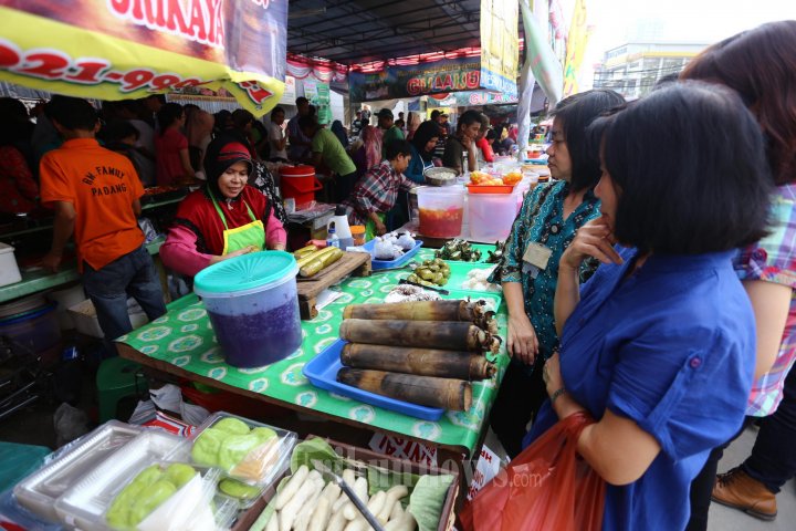 Peranan Pasar Dalam Pemasaran Barang dan Jasa | Materi Pelajaran Bahasa