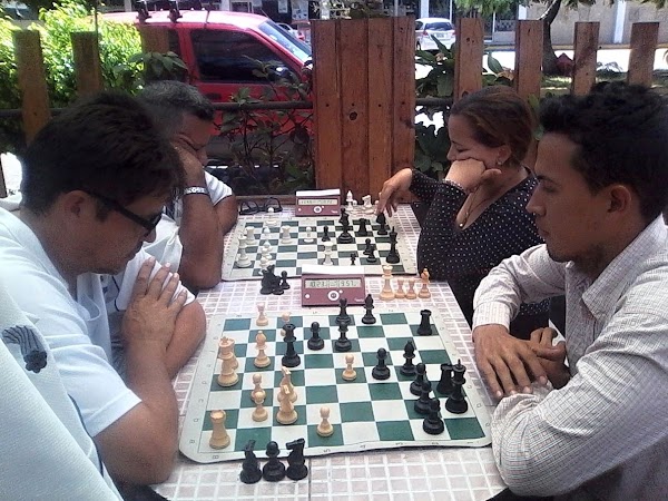 IMDERHERES CAMPEÓN DE AJEDREZ JUEGOS DEPORTIVOS LABORALES 2018 IMDERHERES CAMPEÓN DE AJEDREZ JUEGOS DEPORTIVOS LABORALES 2018