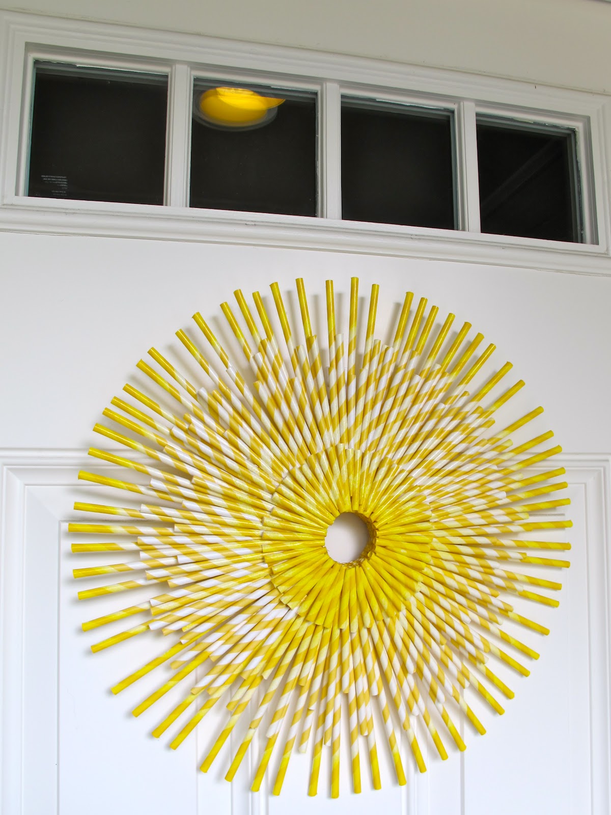 BluKatKraft DIY Flower Burst Paper Straw Wreath blukatkraft-diy-flower-burst-paper-straw-wreath