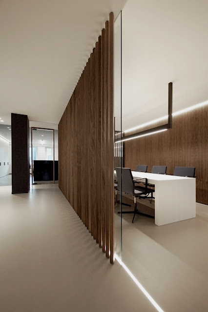 simplicity love: RVD office in Antwerp, Belgium | De Meester Vliegen