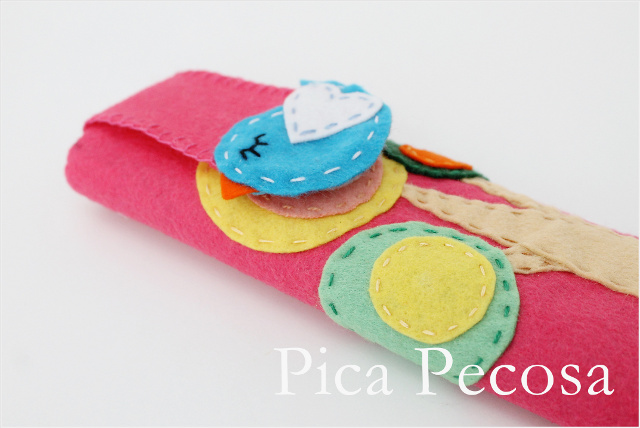 tutorial-hacer-funda-rigida-diy-regla-carton-reciclado-fieltro