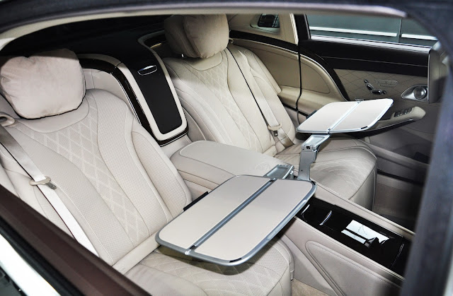 Thiết kế hàng ghế sau Mercedes Maybach S400 4MATIC Hàng ghế sau Mercedes Maybach S400 4MATIC được thiết kế như một chuyên cơ hạng sang