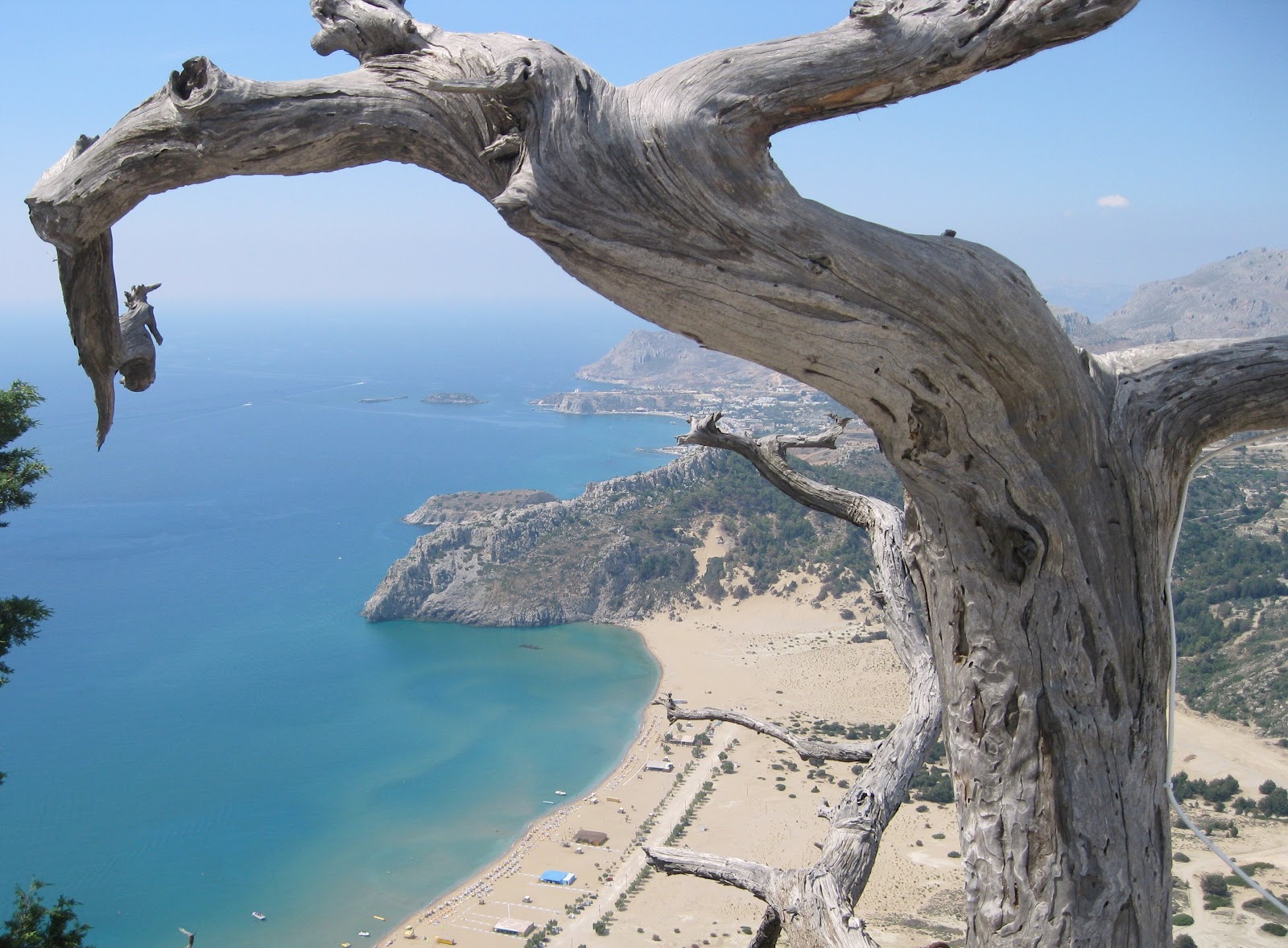 Una vacanza a RODI, una delle più belle isole della Grecia DIZIONARIO DEL BENESSERE VITALE Una vacanza a RODI, una delle più belle isole della Grecia DIZIONARIO DEL BENESSERE VITALE