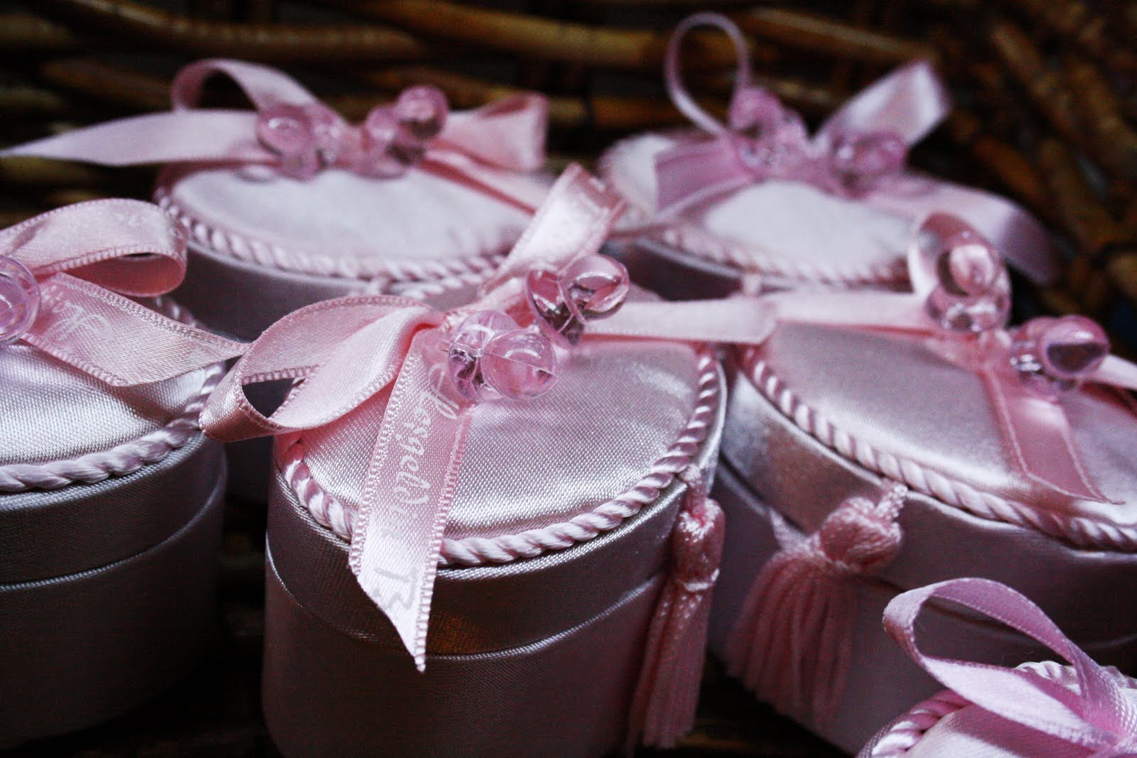 BONBON BUTİK İKİZ BEBEK EŞE DOĞUM GÜNÜ HEDİYESİ..