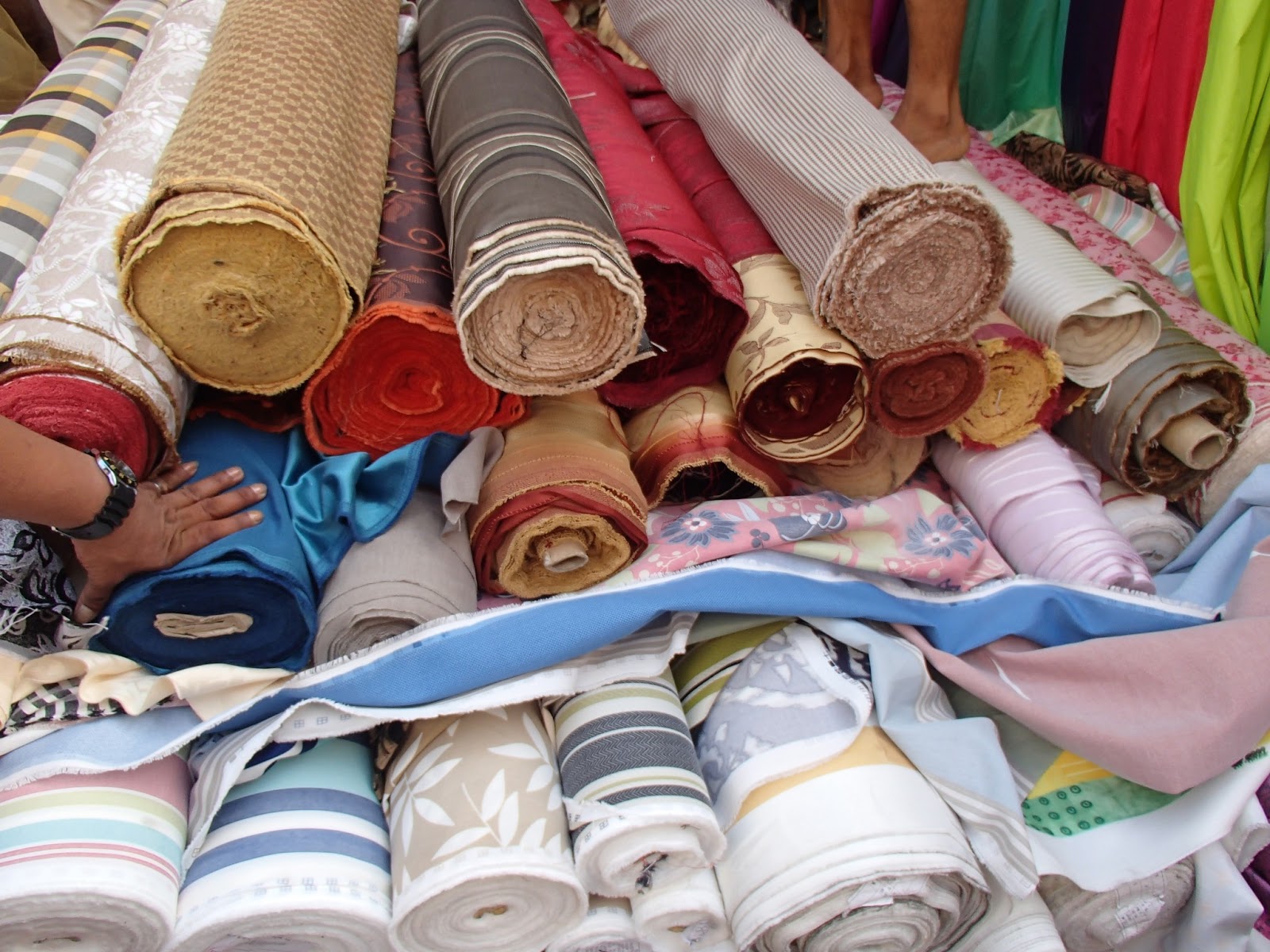 Find the Best Fabric only at Divisoria!