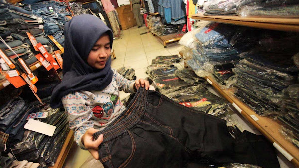 Omzet Pedagang Meningkat Seiring Hadirnya Teras Cihampelas Omzet Pedagang Meningkat Seiring Hadirnya Teras Cihampelas