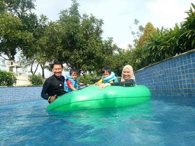 Wisata Kolam Renang Go Lazy Go Wet Waterpark Grand Bekasi