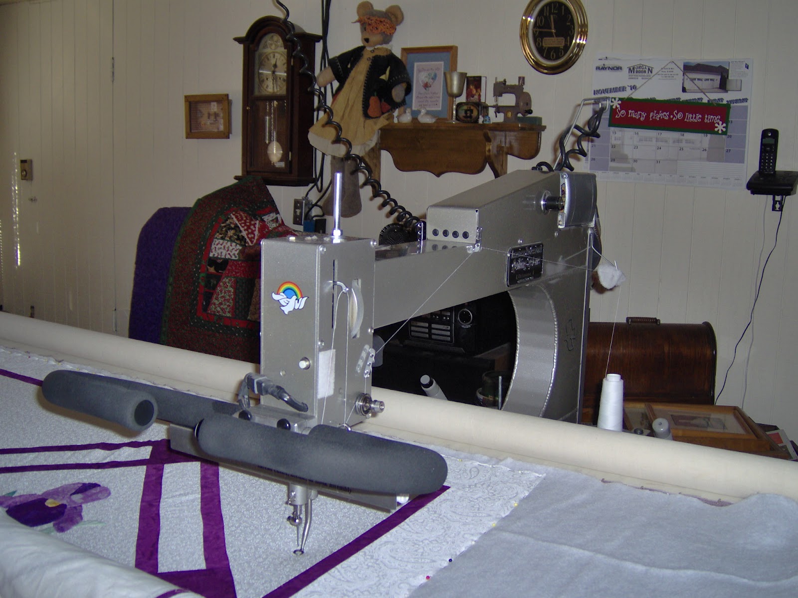 sew n sews My "old" long arm quilting machine.