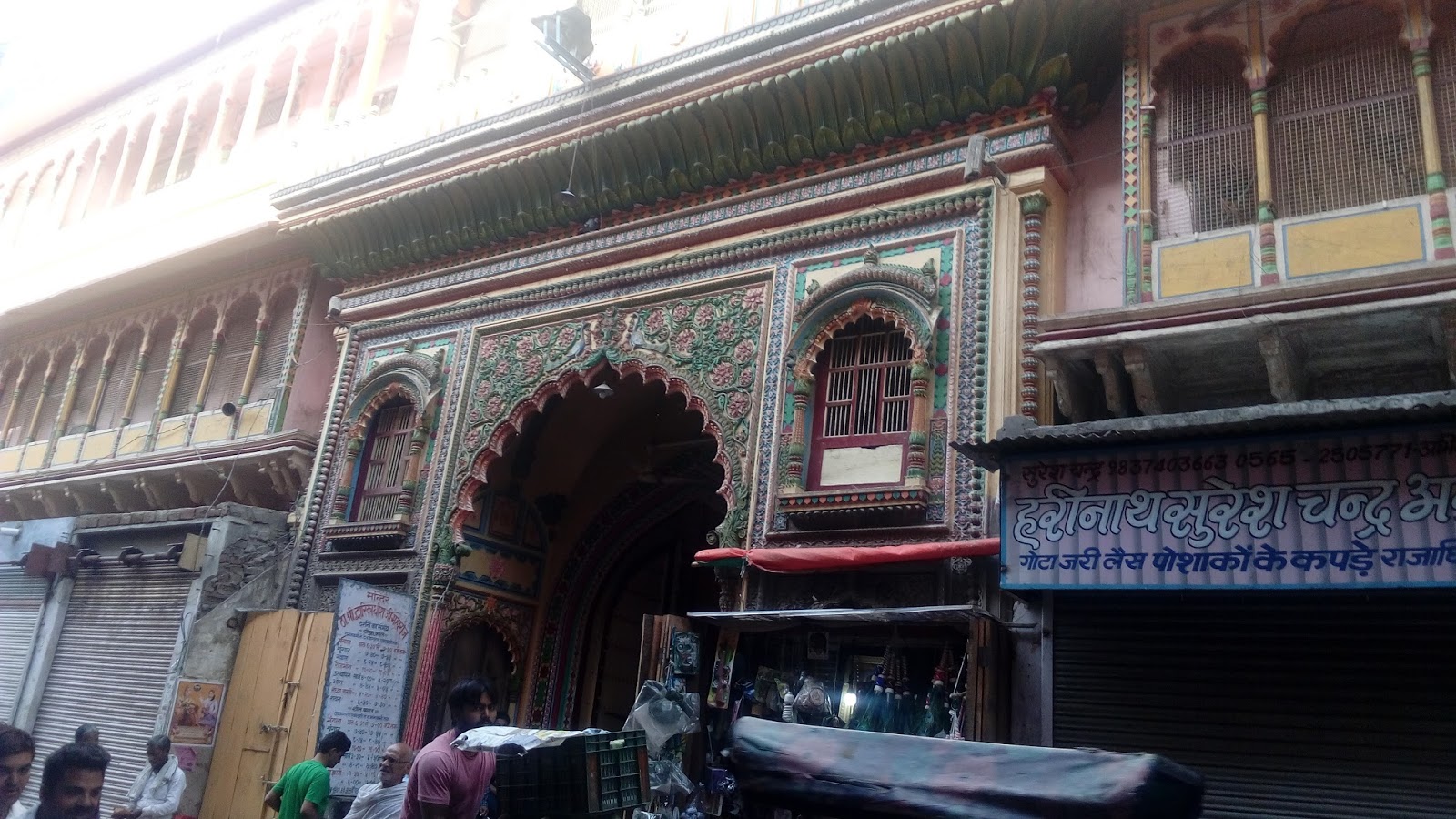Dwarkadhish(Krisna) Temple in Mathura Uttar Pradesh