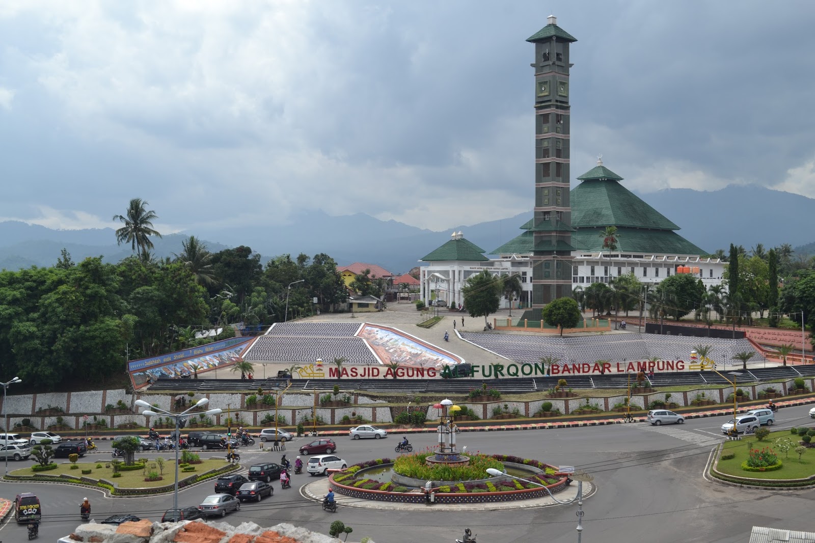 JENIS WISATA MENARIK DI BANDAR  LAMPUNG  DUNIAINDRA