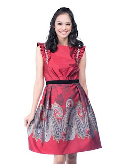 Model Dress Batik Modern Artis Model Dress Batik Modern Artis
