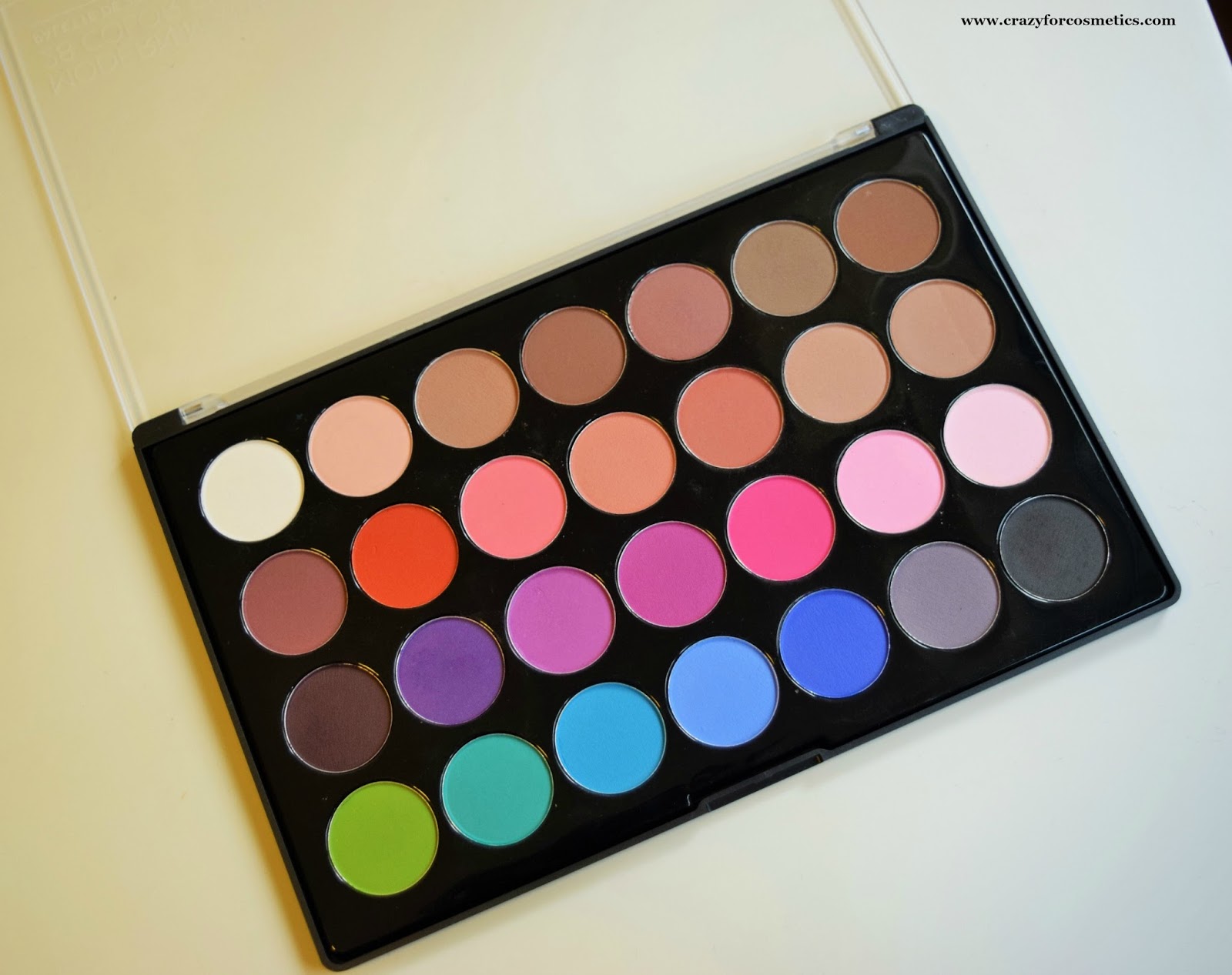 BH Cosmetics Modern Mattes 28 color eyeshadow palette Review & Swatches