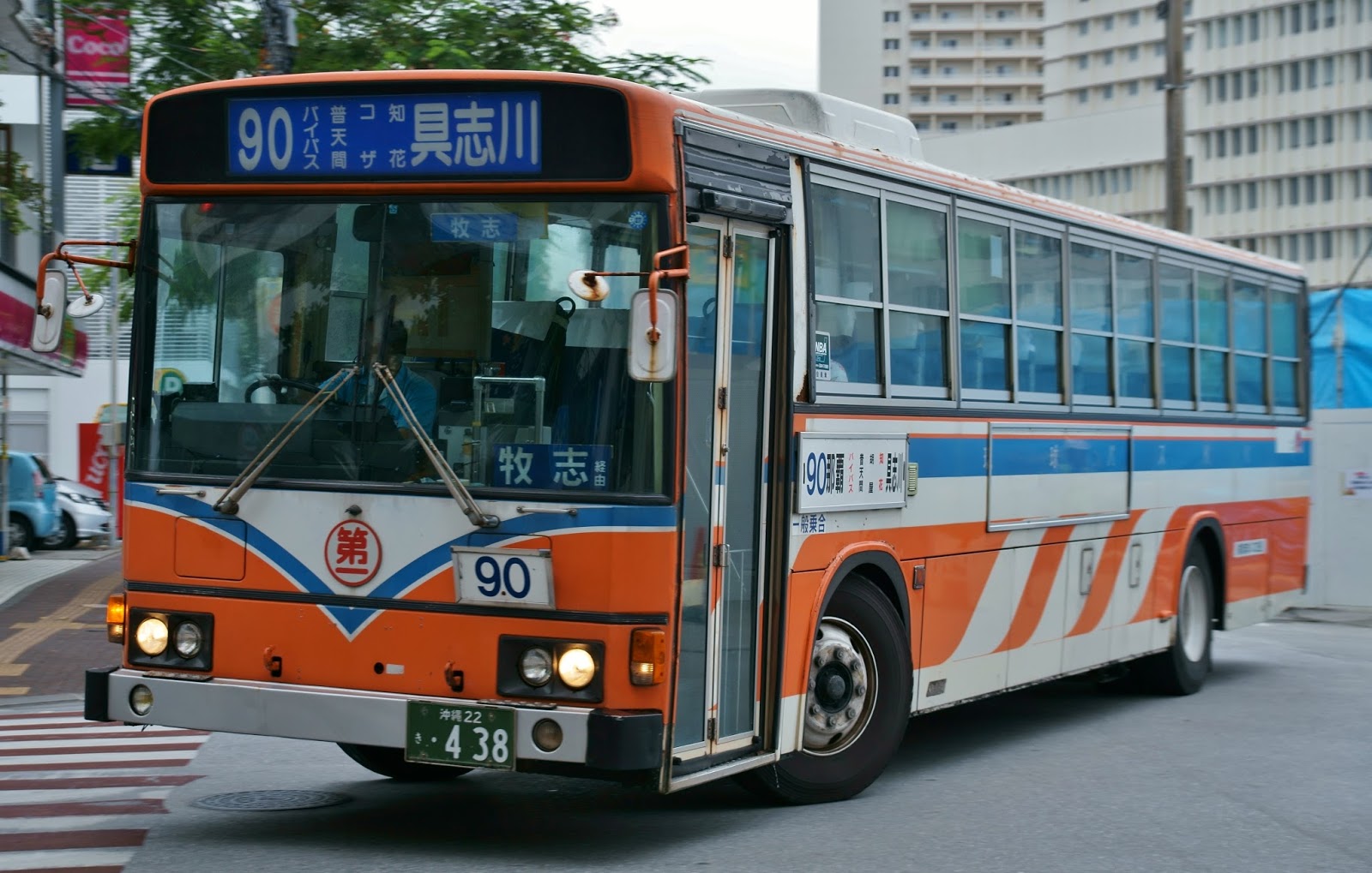 広島のバス 琉球バス交通 沖縄22か438