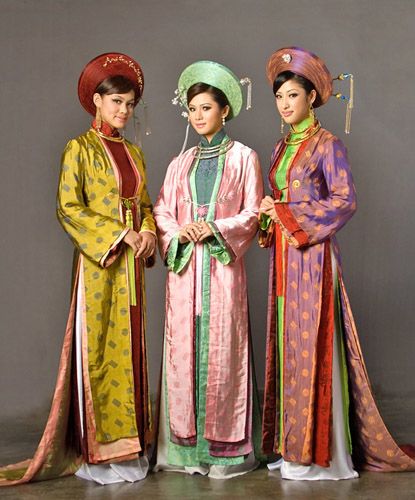 Portrait Vietnamese Girl Traditional Dress Ao Stock Photo 795432502 |  Shutterstock