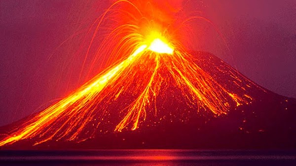 URGENTE: reportan explosion mayor del volcan krakatoa. URGENTE: reportan explosion mayor del volcan krakatoa.