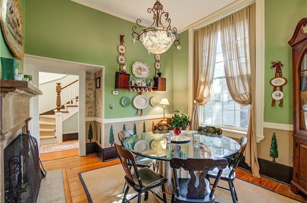 Sweet House Dreams Oakton House, 1838 Antebellum Estate in Marietta