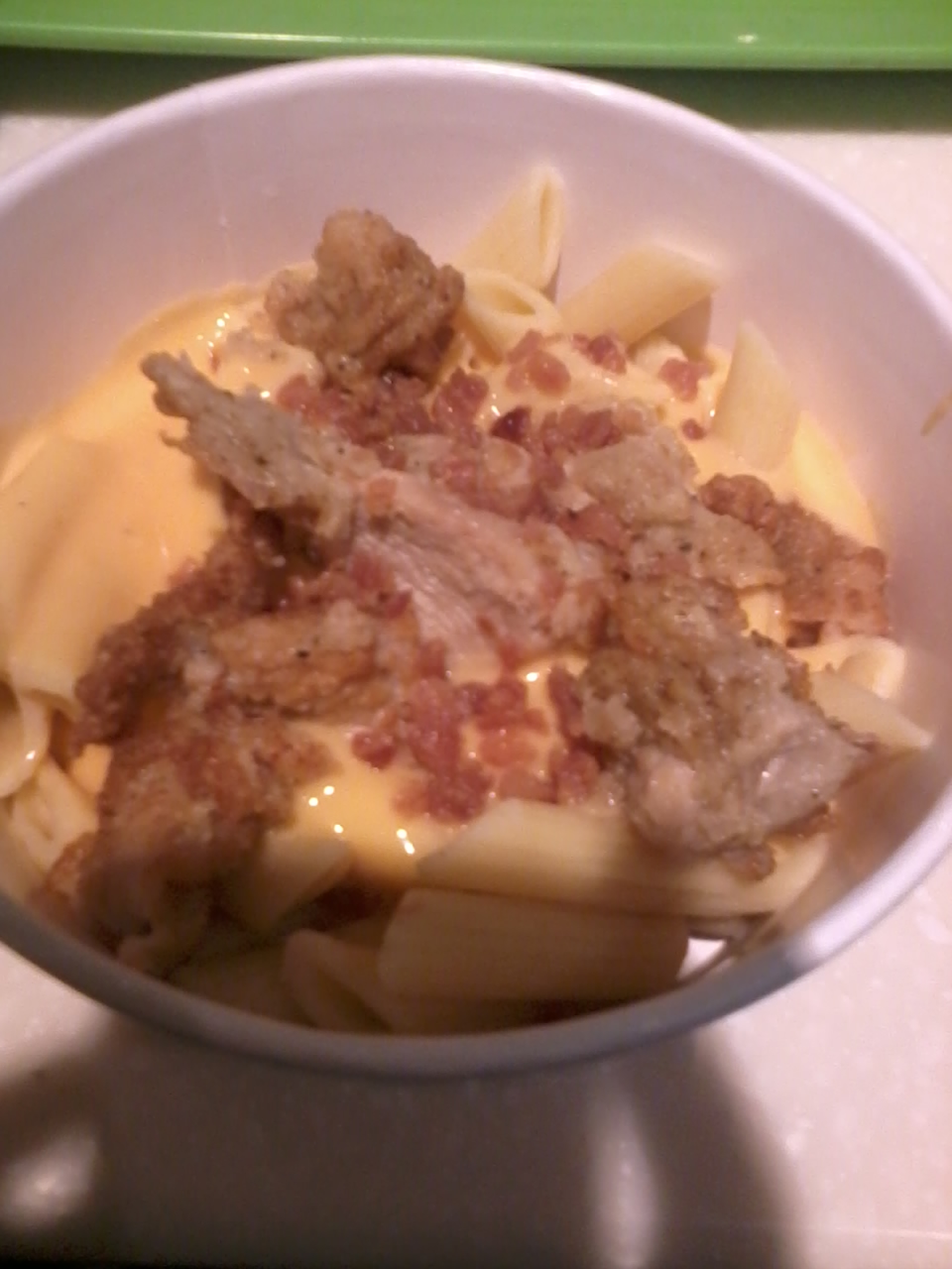 KFC Cheezy Bacon Pasta Bowl celebraTINg exisTENce