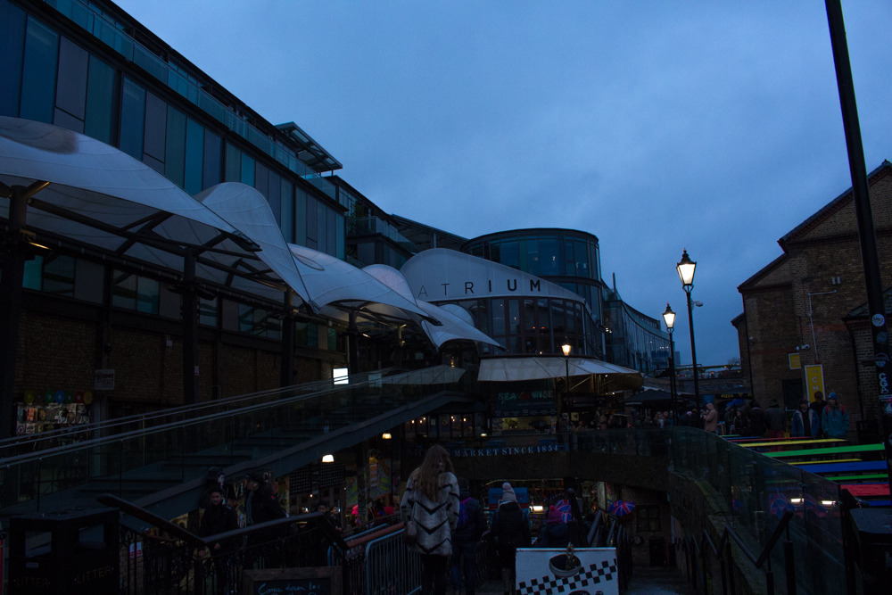 Exploring London The Cheese Bar, Camden pull down the moon