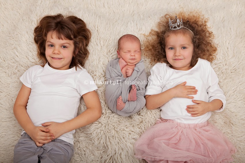 Fotografia rodzinna, sesje zdjęciowe rodzinne, fotografia niemowlaków, sesje na roczek
