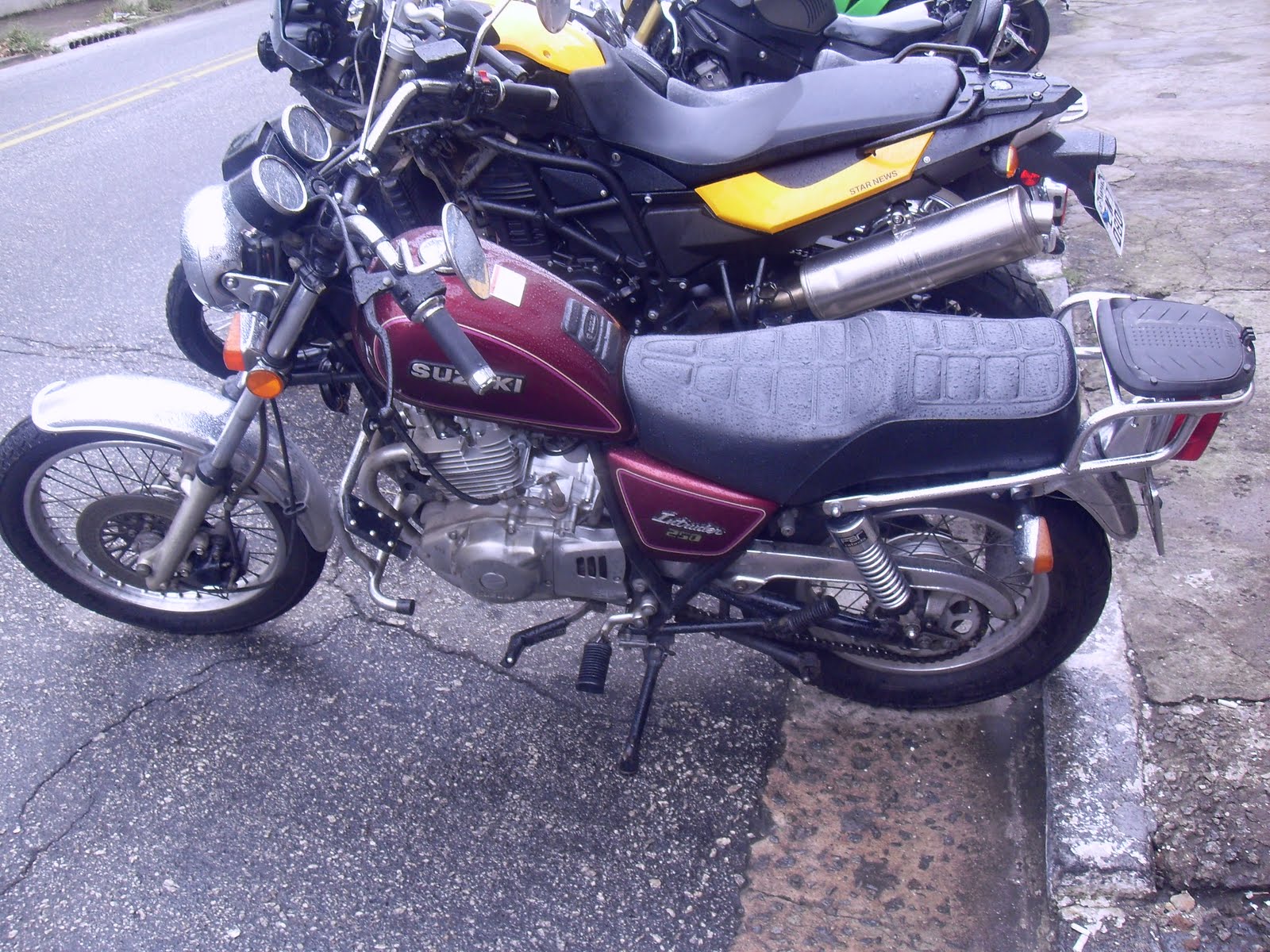 suzuki intruder 250cc