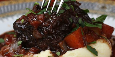 Welcome to my world.... : FOOD FRIDAY: CABERNET-BRAISED SHORT RIBS AS ...