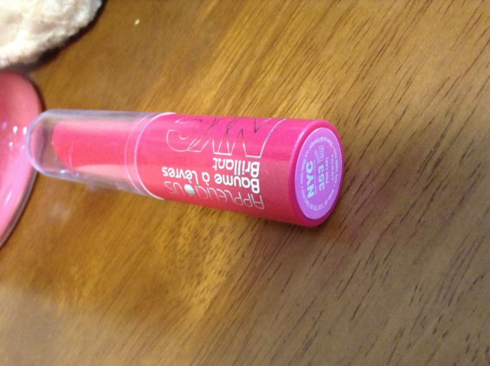 Jane's life Review NYC Applelicious Glossy Lip Balm 353 Pink Lady and