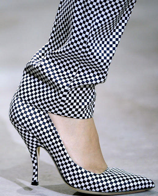 The Style Climber: Tears To The Eyes FAB!!! Thursday - Check Mate!