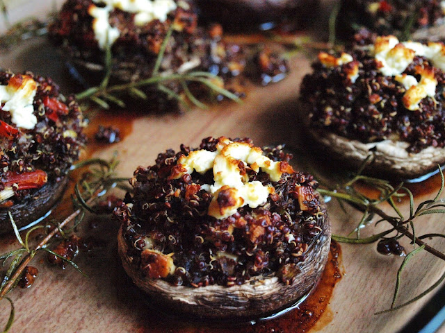 Gegrillte Champignons mit Quinoafüllung