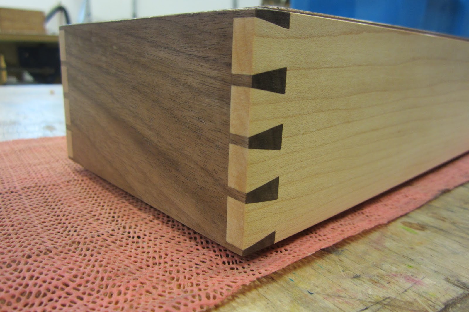 David Barron Furniture: Dovetail Course Available to Book now!