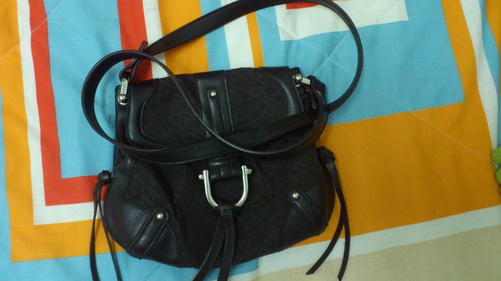 ..Something Ori from Me.. ..PreLoved DKNY sling bag..