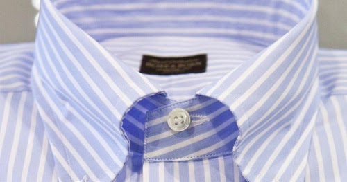 Camisa con botones en el cuello Clearance