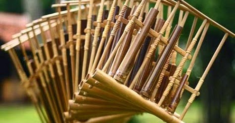 Pengertian Alat Musik Angklung Asal Masyarakat Sunda Jawa Pengertian Alat Musi
