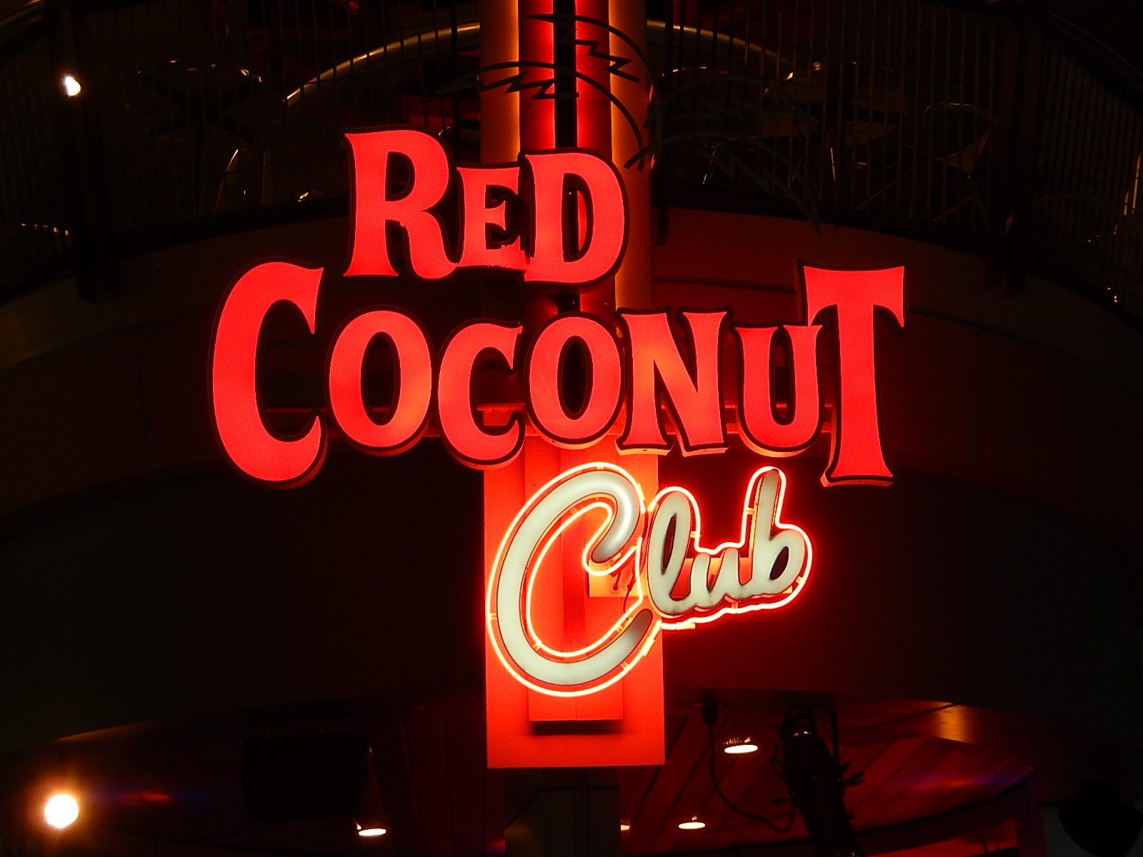 Save Pleasure Island Blog Club Reports STK, Red Coconut Club, Gilt