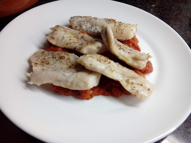 Ventrescas De Merluza Con Salsa De Tomate (microondas)
